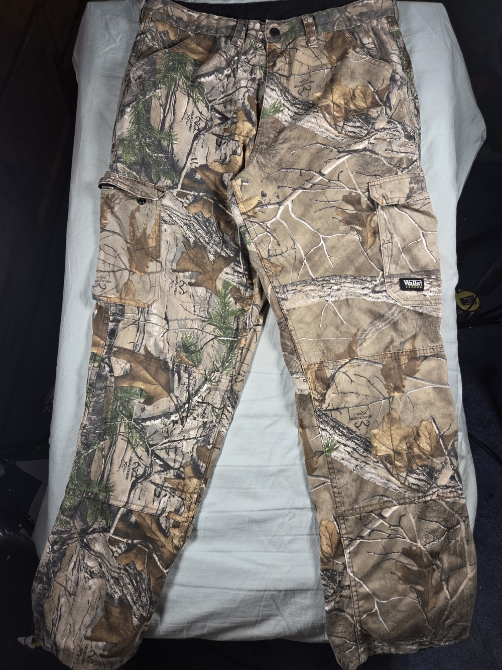 Walls Men's Camouflage Cargo Pants - Realtree Camo